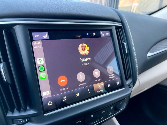 Carplay in einem Maserati Levante installieren