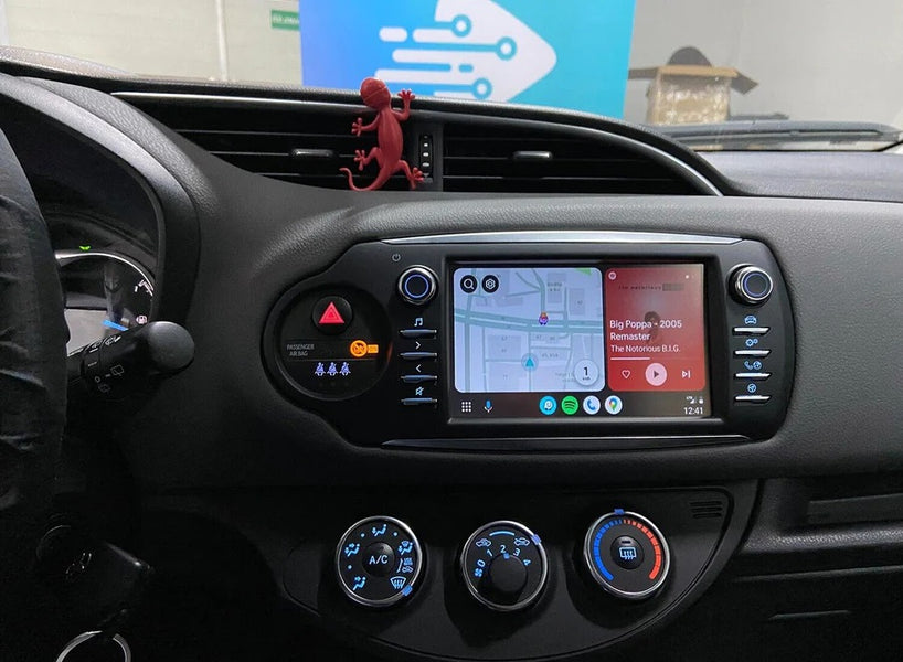 Wie installiere ich CarPlay in meinem Toyota YARIS?